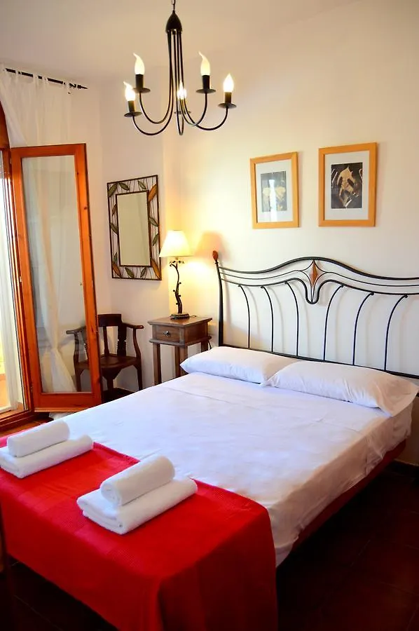 La Maison Jaune - Holiday House Tossa de Mar