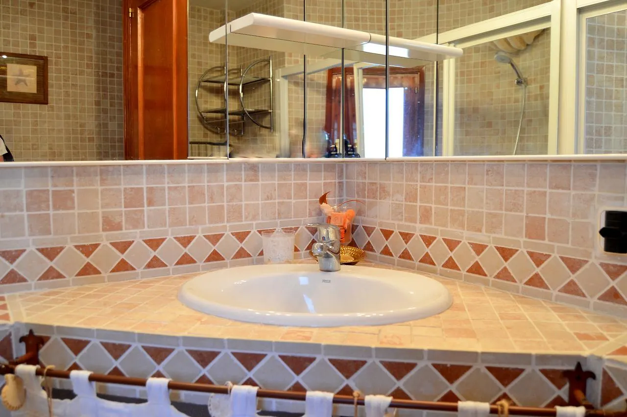 Prázdninový dům La Maison Jaune - Holiday House Tossa de Mar Španělsko